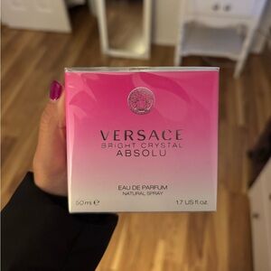 Versace Bright Crystal Absolu Pink Packaging